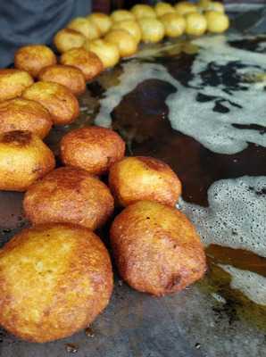 Pachranga Chaat Bhandar