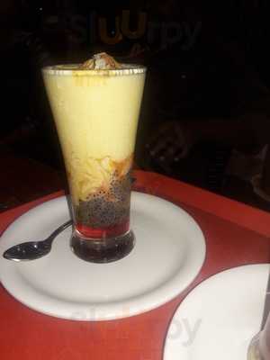 Sadanand Veg Treat And Party Hall