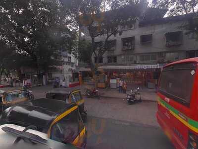 Gayatri Sweets And Farsan