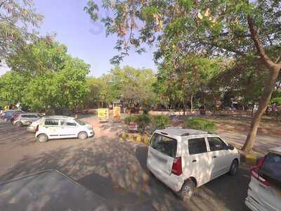 Hot Momos & Egg Corner