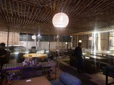 Midtown Restaurant Family Wine & Dine