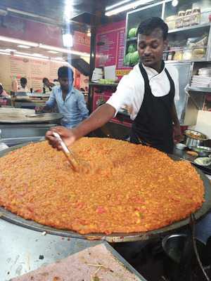 Shri Krishna Fast Food Centre