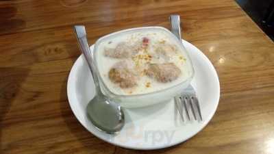 Vishwa Mahal Restaurant And Bar