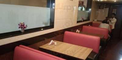 Vishwa Mahal Restaurant And Bar