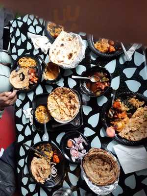 Pandit Ji Ki Apni Rasoi