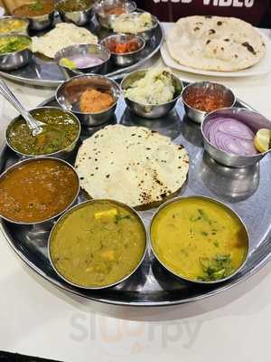 Shree Nidhi Pure Veg Restaurant