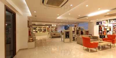 Mayank Cake & Pastry Palace