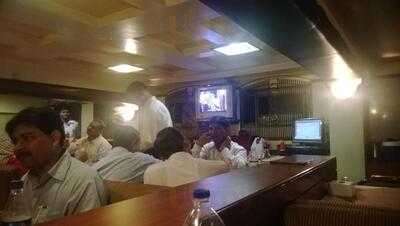 Shree Giriraaj Restaurant