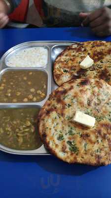 Sharma Ji Amritsari Naan