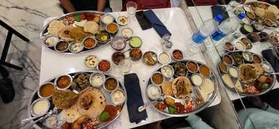 Shri Samarth Restaurant