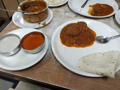Shashikant Restaurant