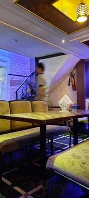 Alfred Restaurant & Bar