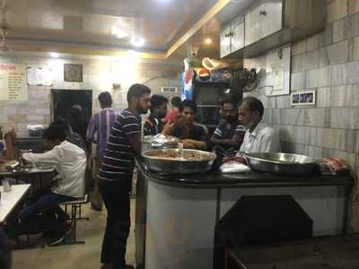 Banda Nawaz Hotel Restaurant