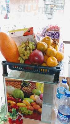 Fresh Juice Center & Snacks Fast Food