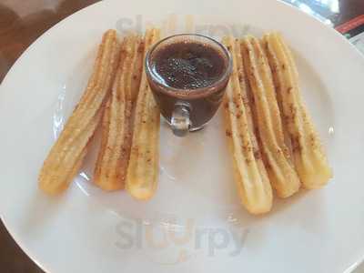 Shakes & More Sandwich