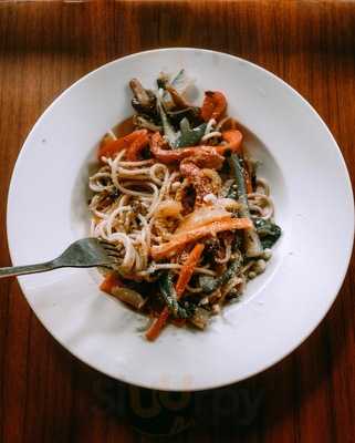 Shakes & More Sandwich