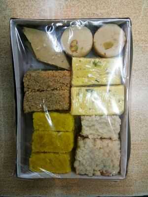 Ganesh Sweets & Farsan Mart