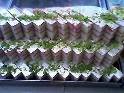 Ganesh Sweets & Farsan Mart