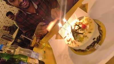 Hotel Ashwin Restaurant & Bar