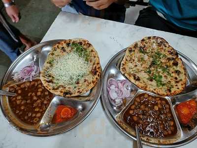 Manjeet Chole Puri Wala