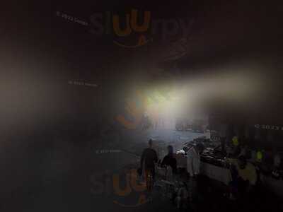 Mann Bar & Restaurant