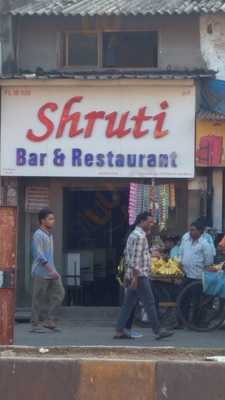 Shruti Restaurant & Bar