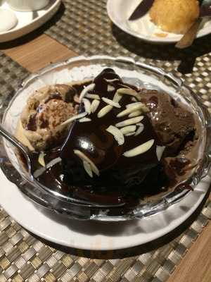 Mt Everest Food Corner