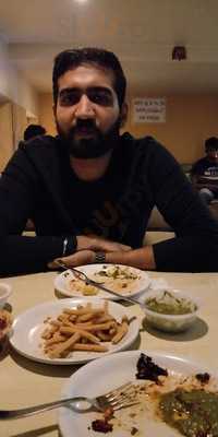 Arun Restaurant & Bar