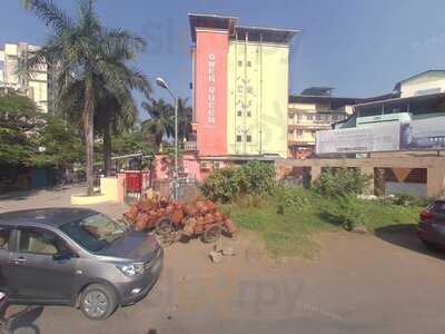 Roshan Bar And Restaurant