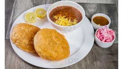 Prem Ram Kumar Moth Kachori