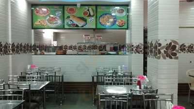 Rasoi Vada Pav Center