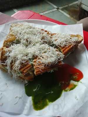 Central Juice & Snacks