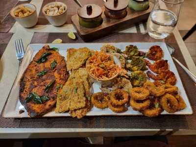 Golden Chimney Restaurant & Bar