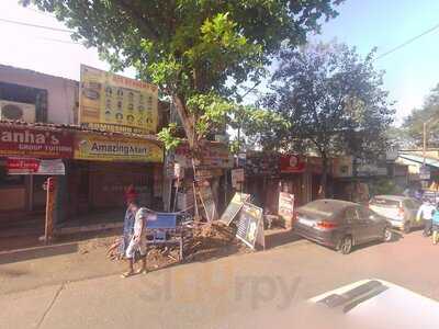 Hari Om Anirudh Snack's Corner