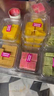 Shri Hanshraj Sweets