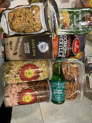 Shri Hanshraj Sweets