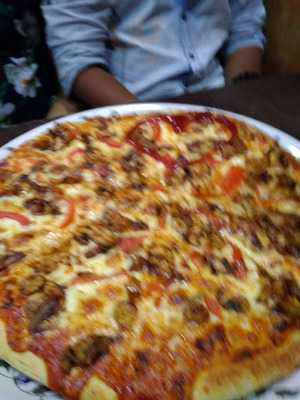 Garcias Famous Pizza