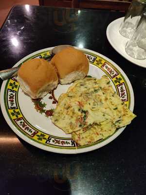 Suyogi Family Restaurant & Bar