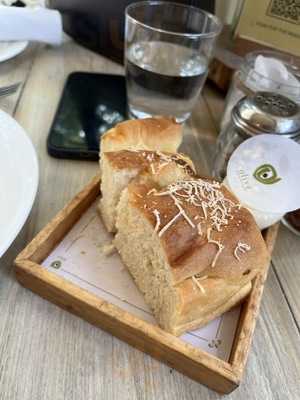 Greenhouse On The Ridge