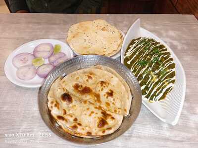 Om Sai Chinese Corner