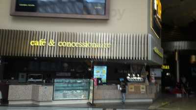 Cafe & Concessionaire
