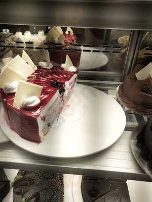 Birdys Bakery & Patisserie