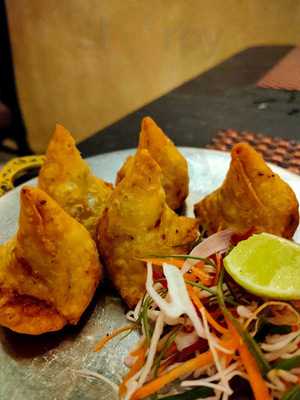 Sr Restaurant And Lounge