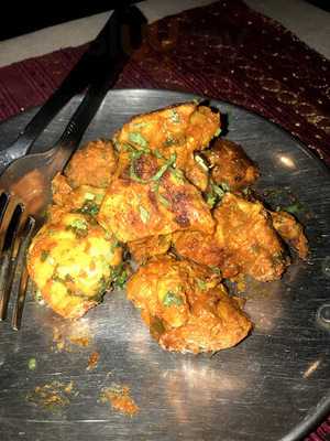 Raja Restaurant & Bar