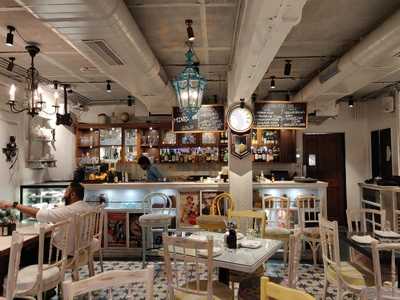 Fable, Andheri, Lokhandwala