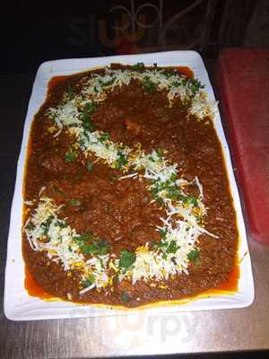 Track Side Restaurant & Bar