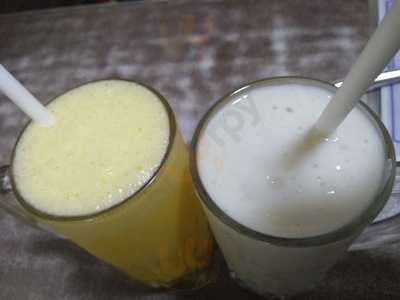 Shri Shankar Vilas Juice Center