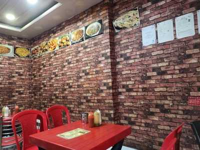 Bhagwan Juice & Shakes Corner