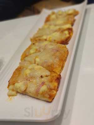 Springold The Luxury Cafe