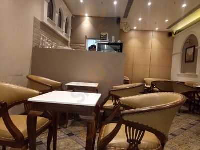 Springold The Luxury Cafe